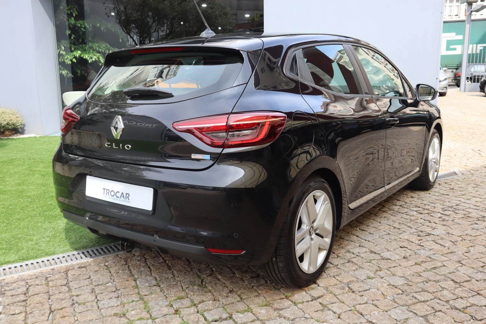 Renault Clio 1.6 E-Tech Full Hybrid Engineered