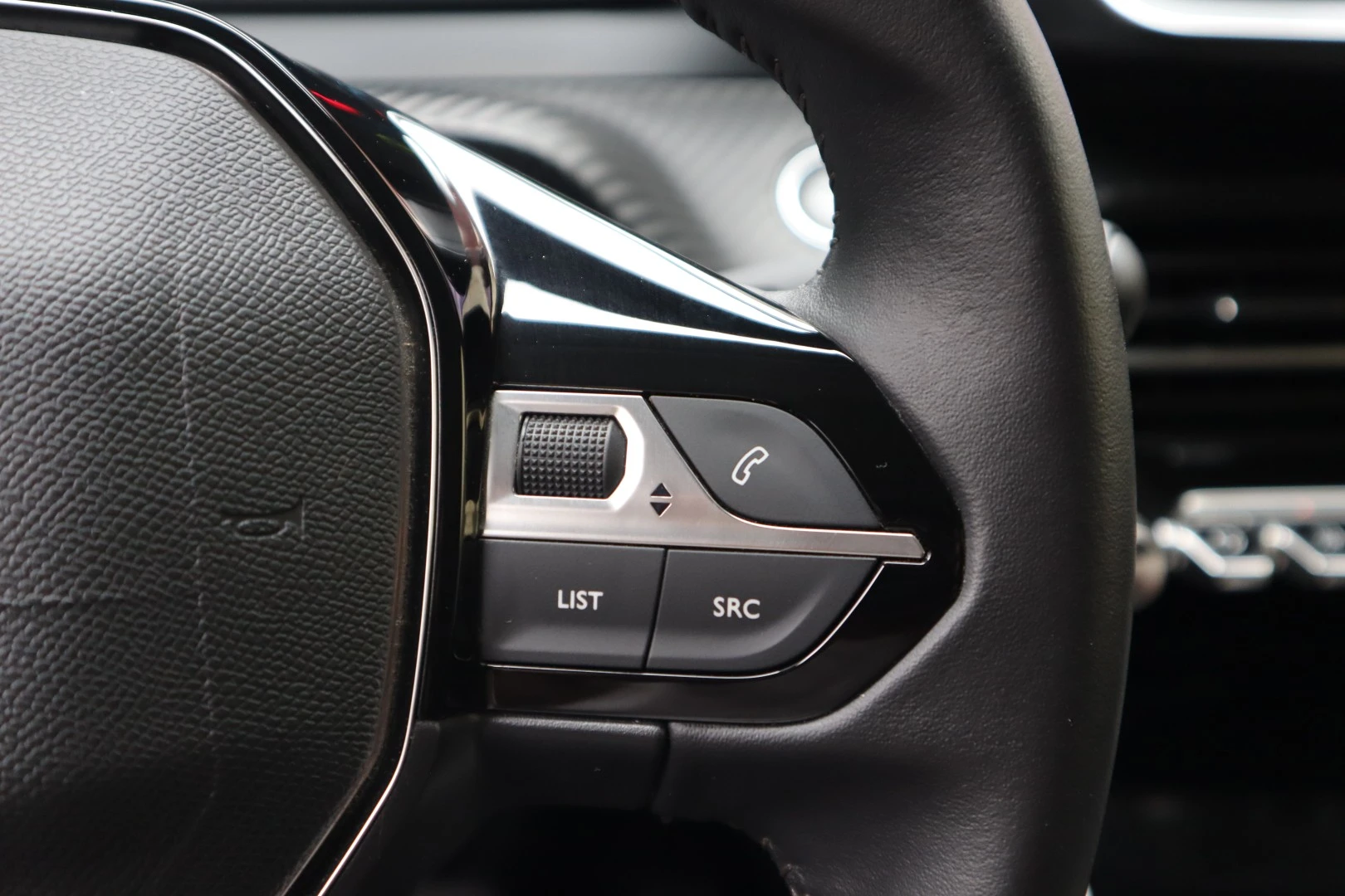 Peugeot e-208 50 kWh Allure Pack
