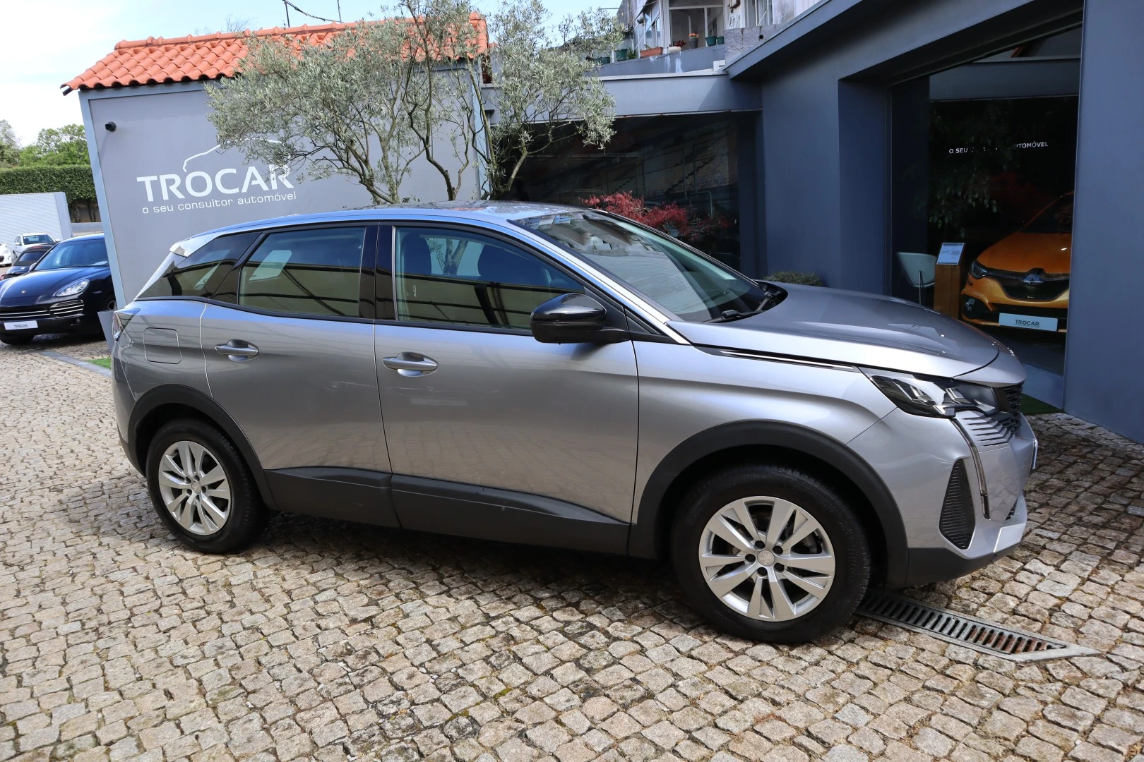 Peugeot 3008 BlueHDi 130 Stop & Start EAT8 Active Pack