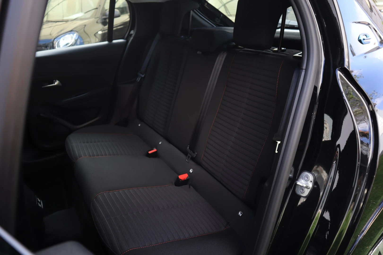 Peugeot e-208 50 kWh Active