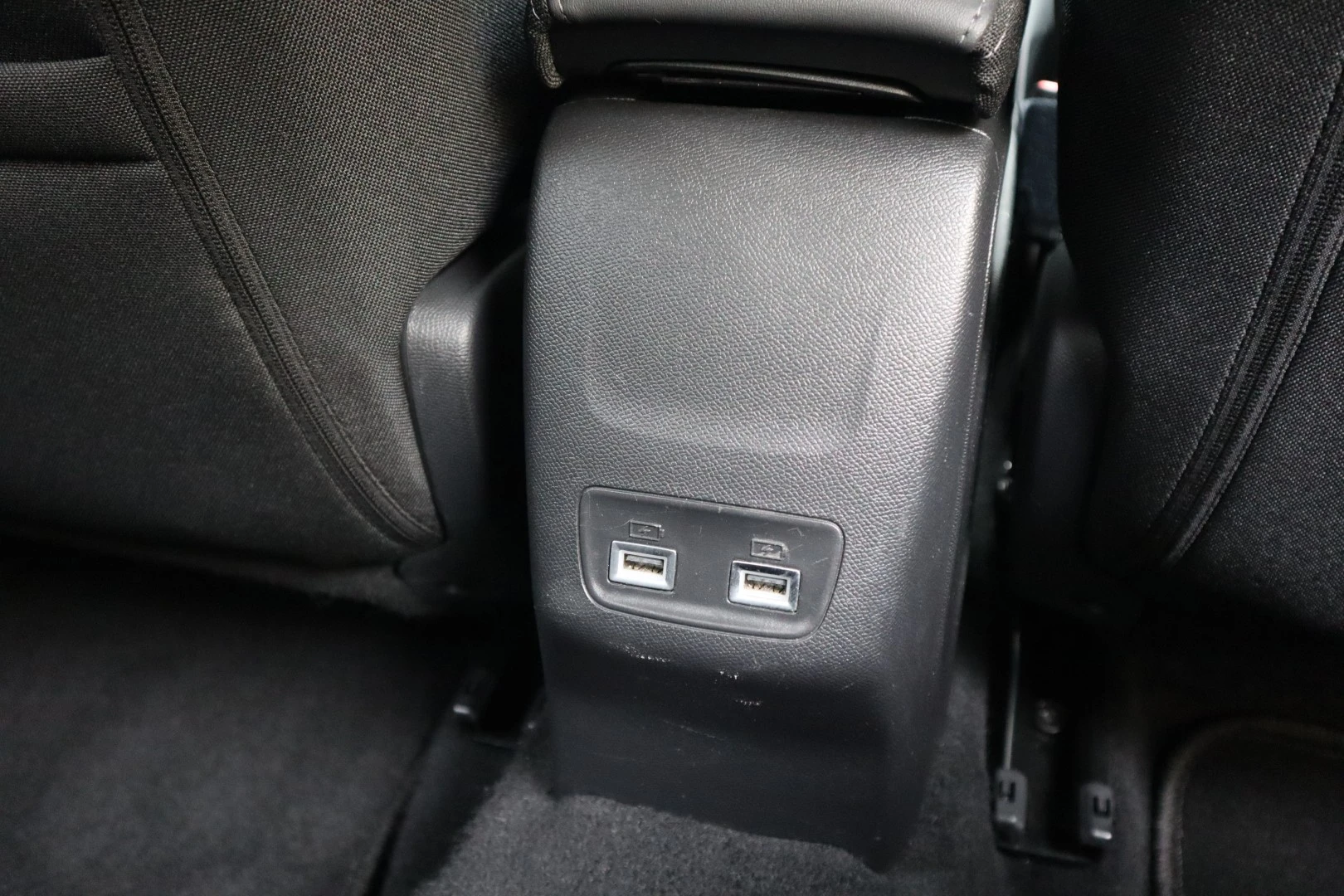 Peugeot e-208 50 kWh Allure Pack