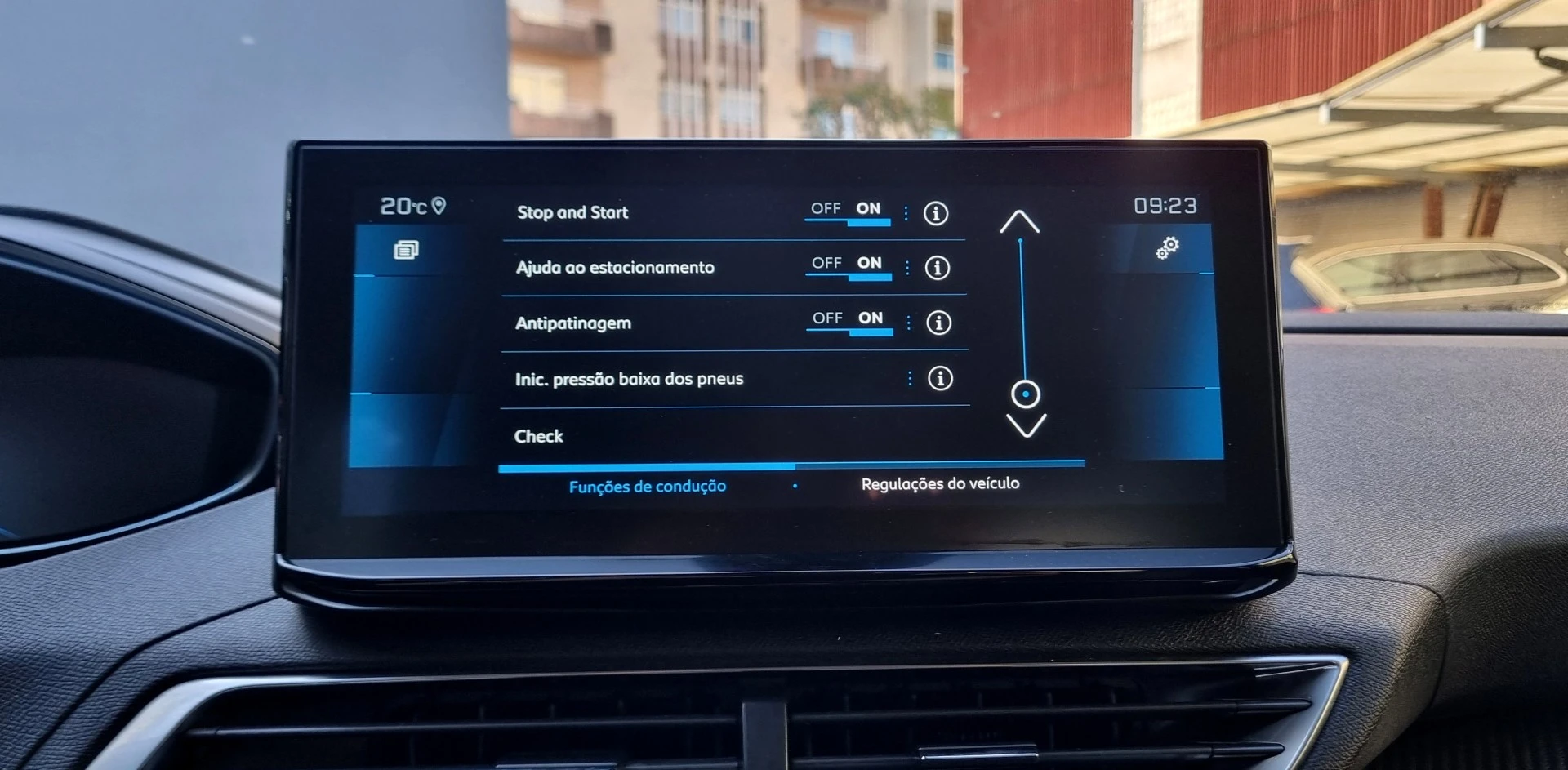 Peugeot 3008 PureTech 130 Stop & Start GPF EAT8 Active Pack