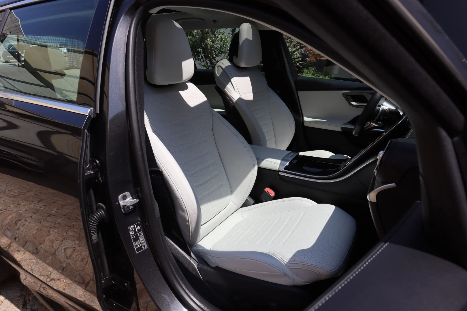 Mercedes-Benz C 300 e AMG Line