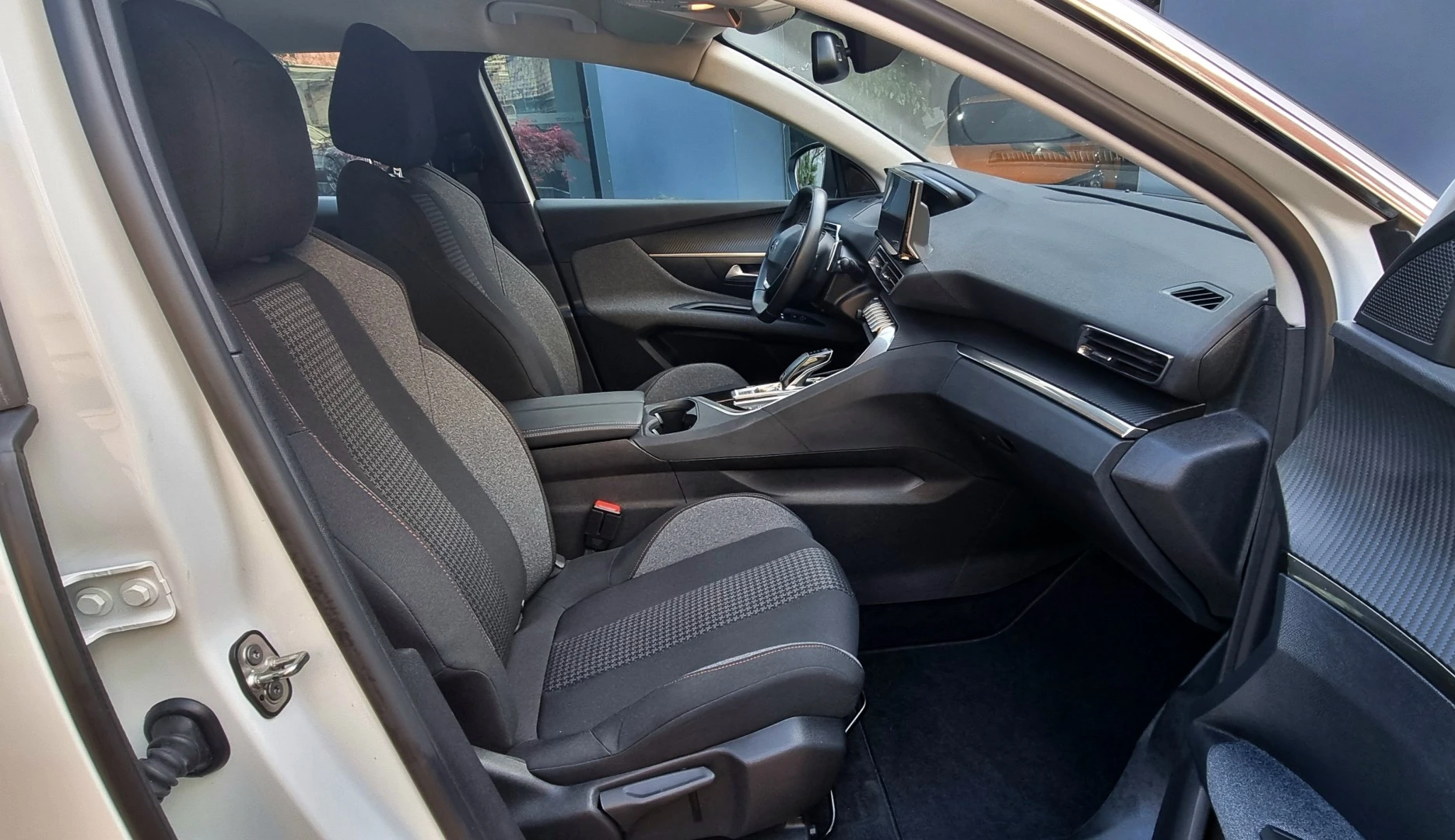 Peugeot 3008 PureTech 130 Stop & Start GPF EAT8 Active Pack