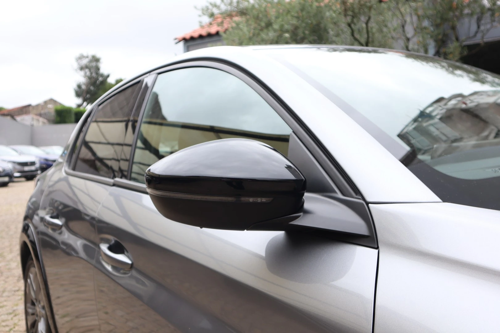 Peugeot e-208 50 kWh Allure Pack