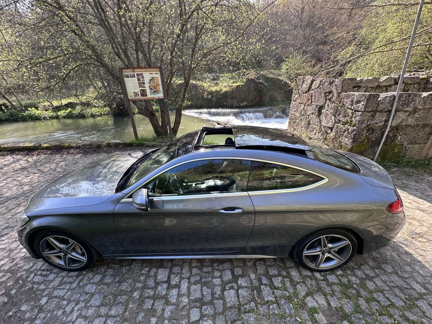 Mercedes-Benz C 220 d AMG Line