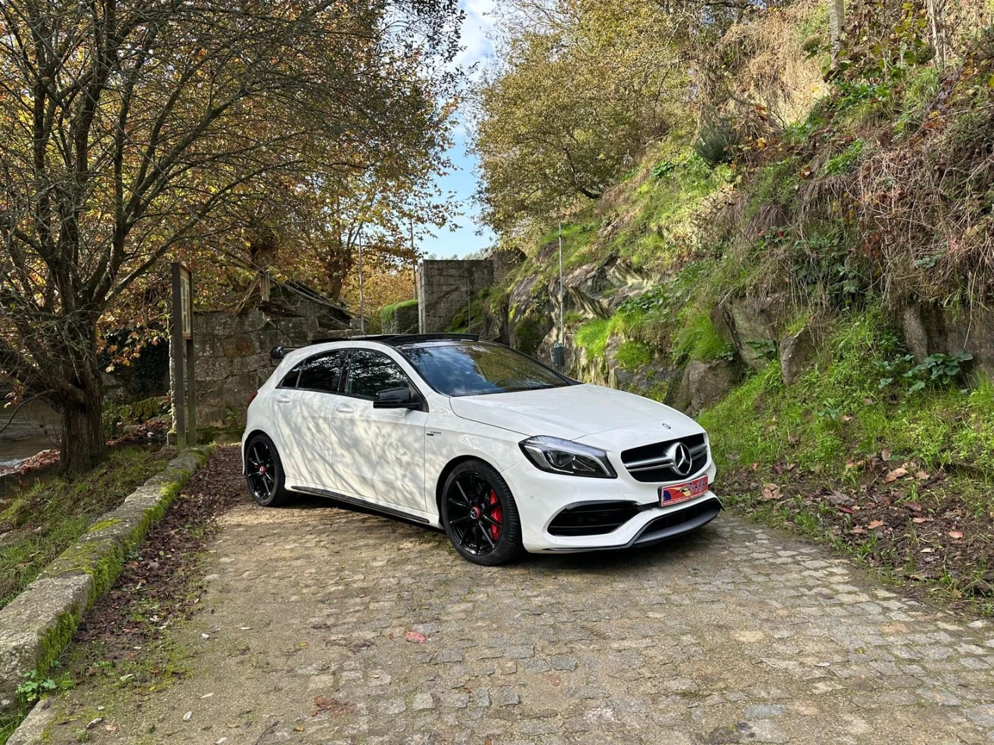 Mercedes-Benz A 45 AMG 4Matic Speedshift 7G-DCT