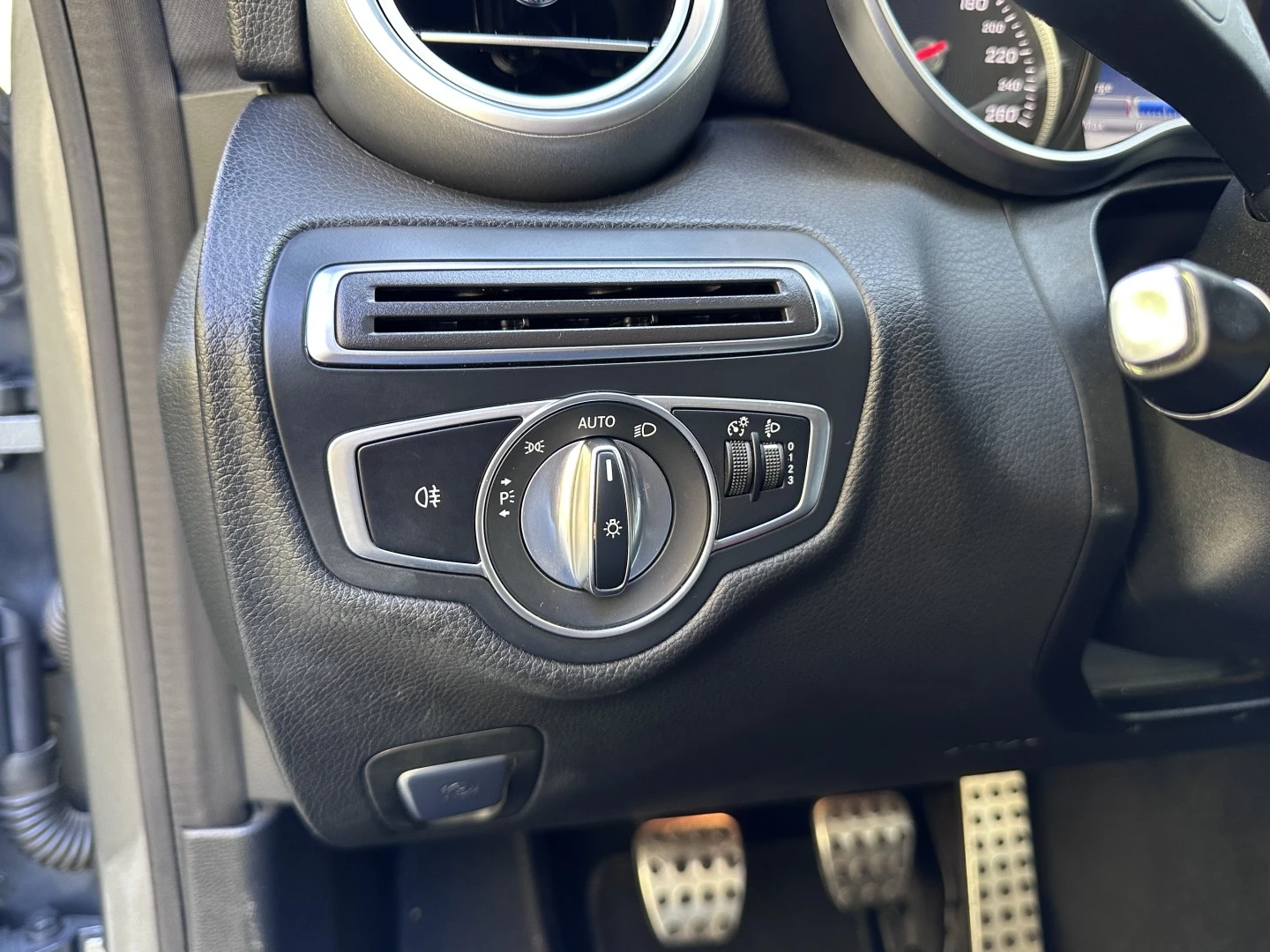 Mercedes-Benz C 220 d AMG Line