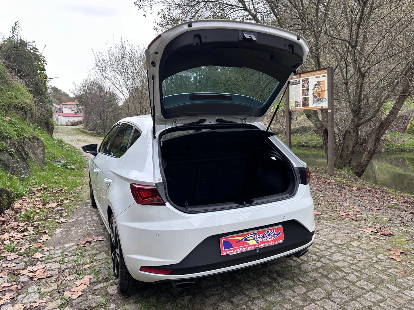 SEAT Leon 2.0 TSI Cupra DSG S/S