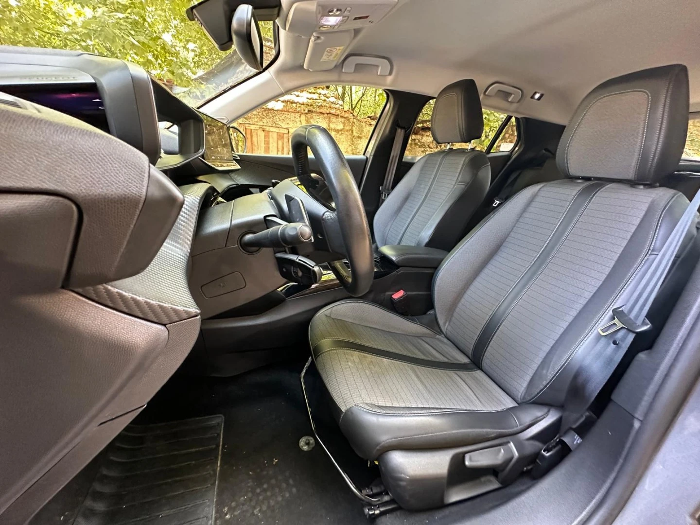 Peugeot 2008 1.2 PureTech Allure Pack EAT8