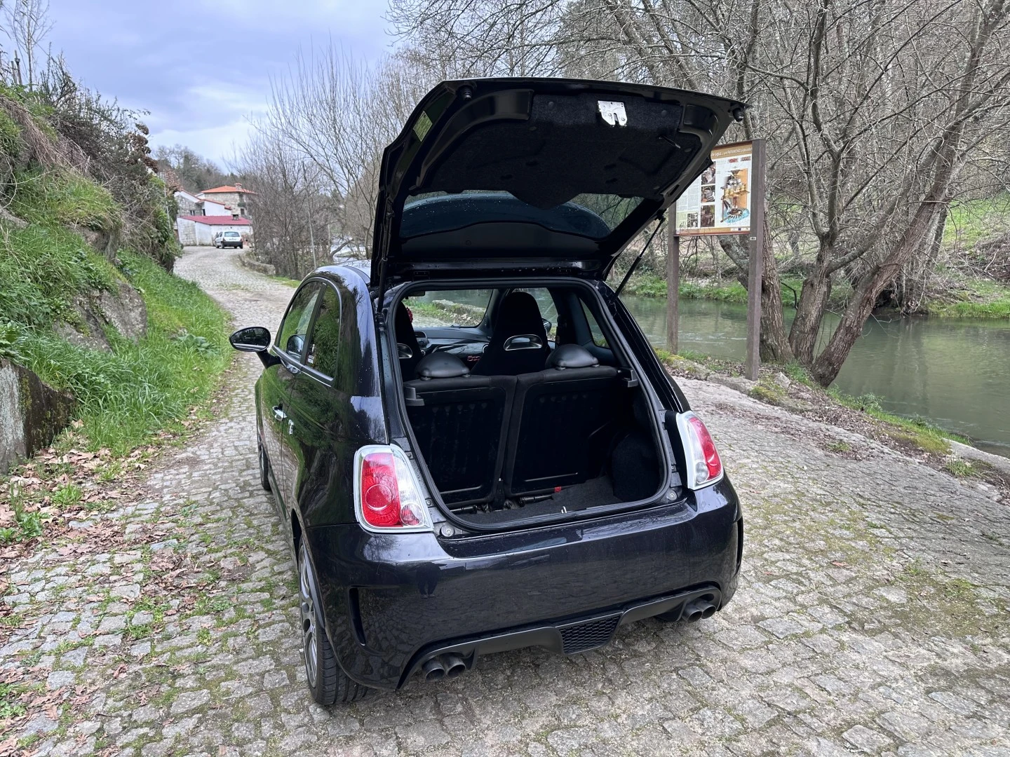 Abarth 500 1.4 T-Jet Competizione