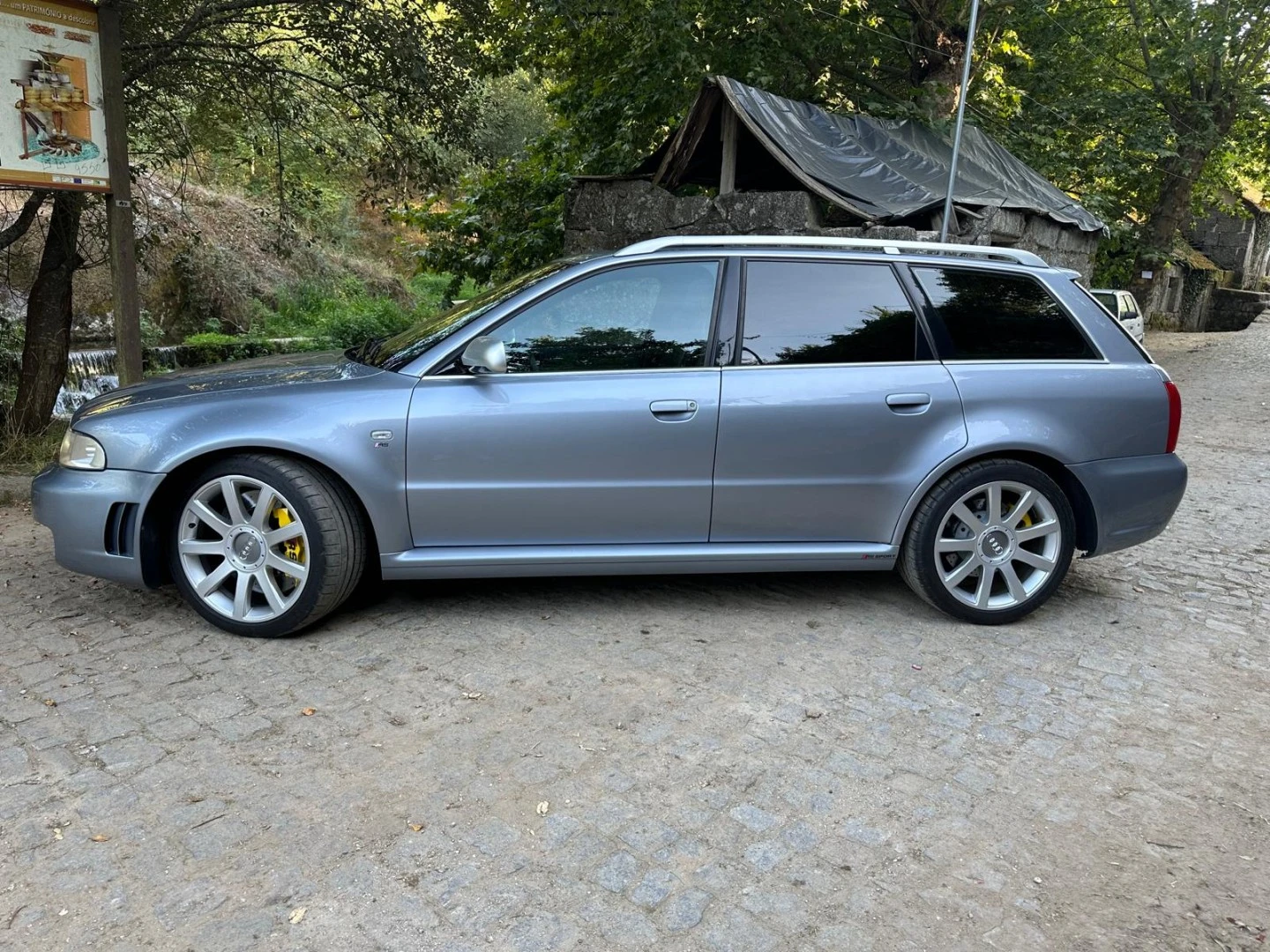 Audi RS4 Avant 2.7 V6 quattro