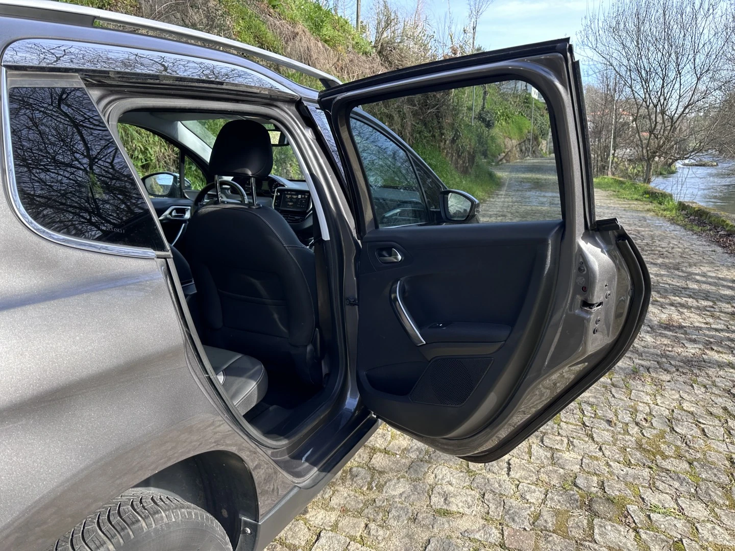 Peugeot 2008 PureTech 100 Allure