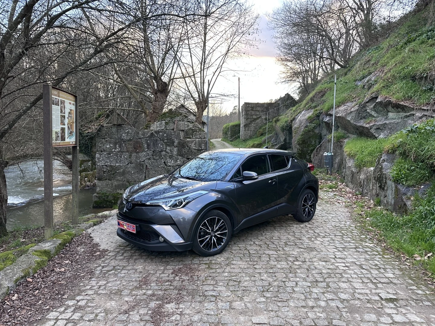 Toyota C-HR 1.8 Hybrid Lounge
