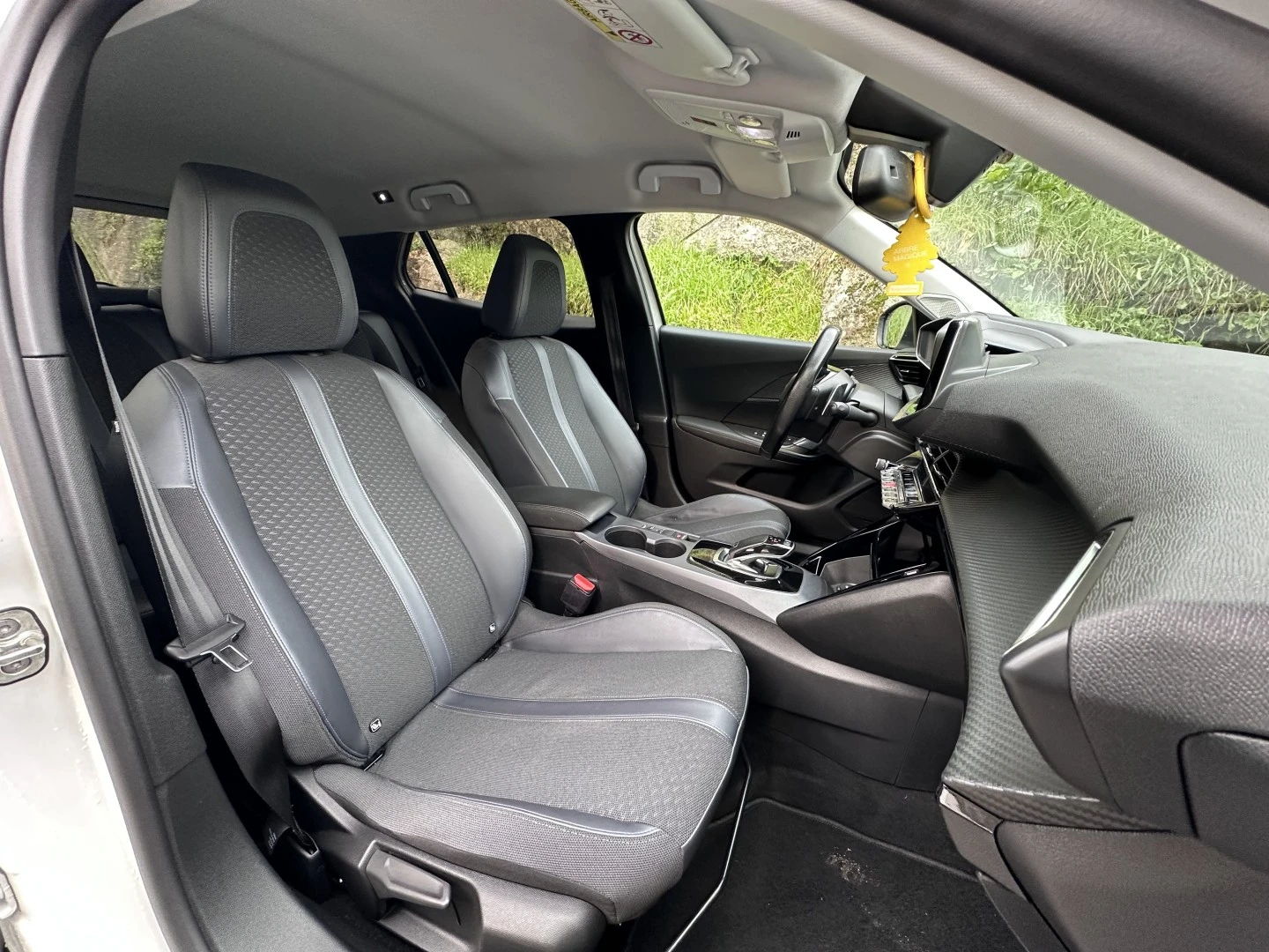 Peugeot 2008 1.5 BlueHDi Allure Pack EAT8