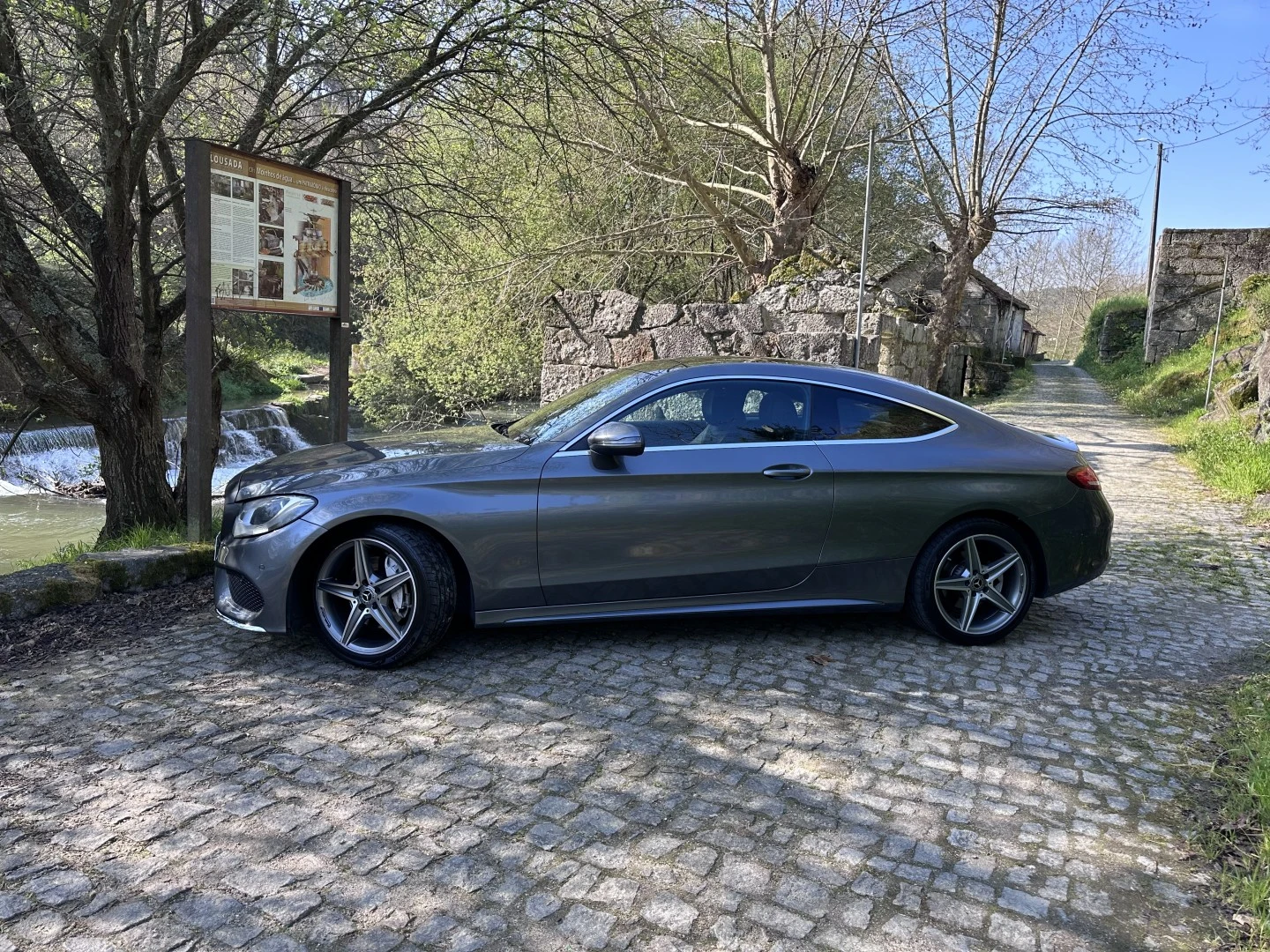 Mercedes-Benz C 220 d AMG Line