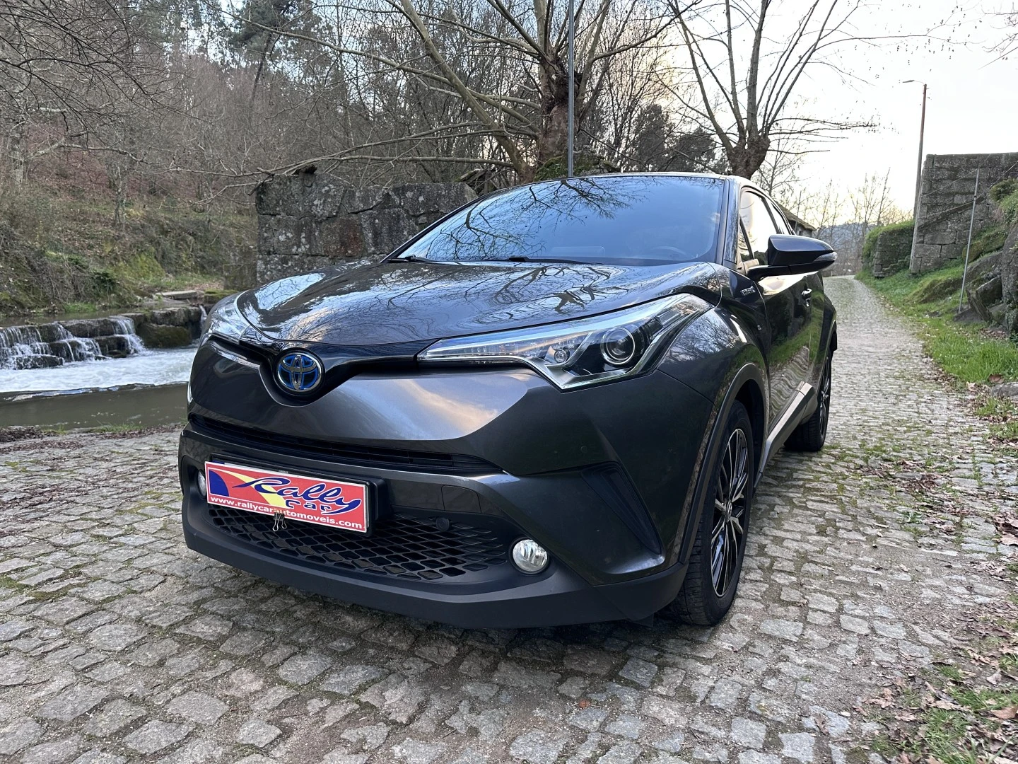 Toyota C-HR 1.8 Hybrid Lounge