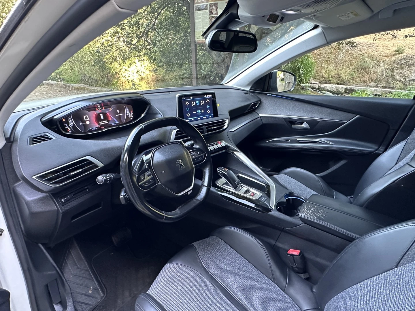Peugeot 3008 1.2 PureTech Allure EAT8