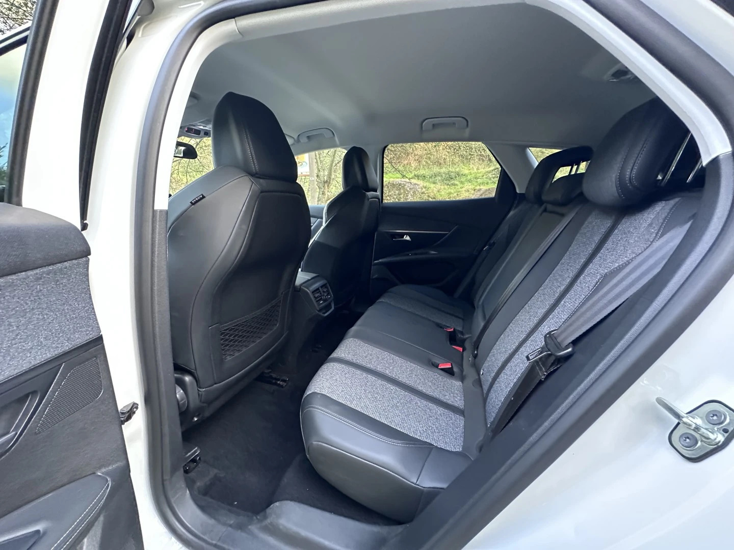Peugeot 3008 1.2 PureTech Allure EAT8
