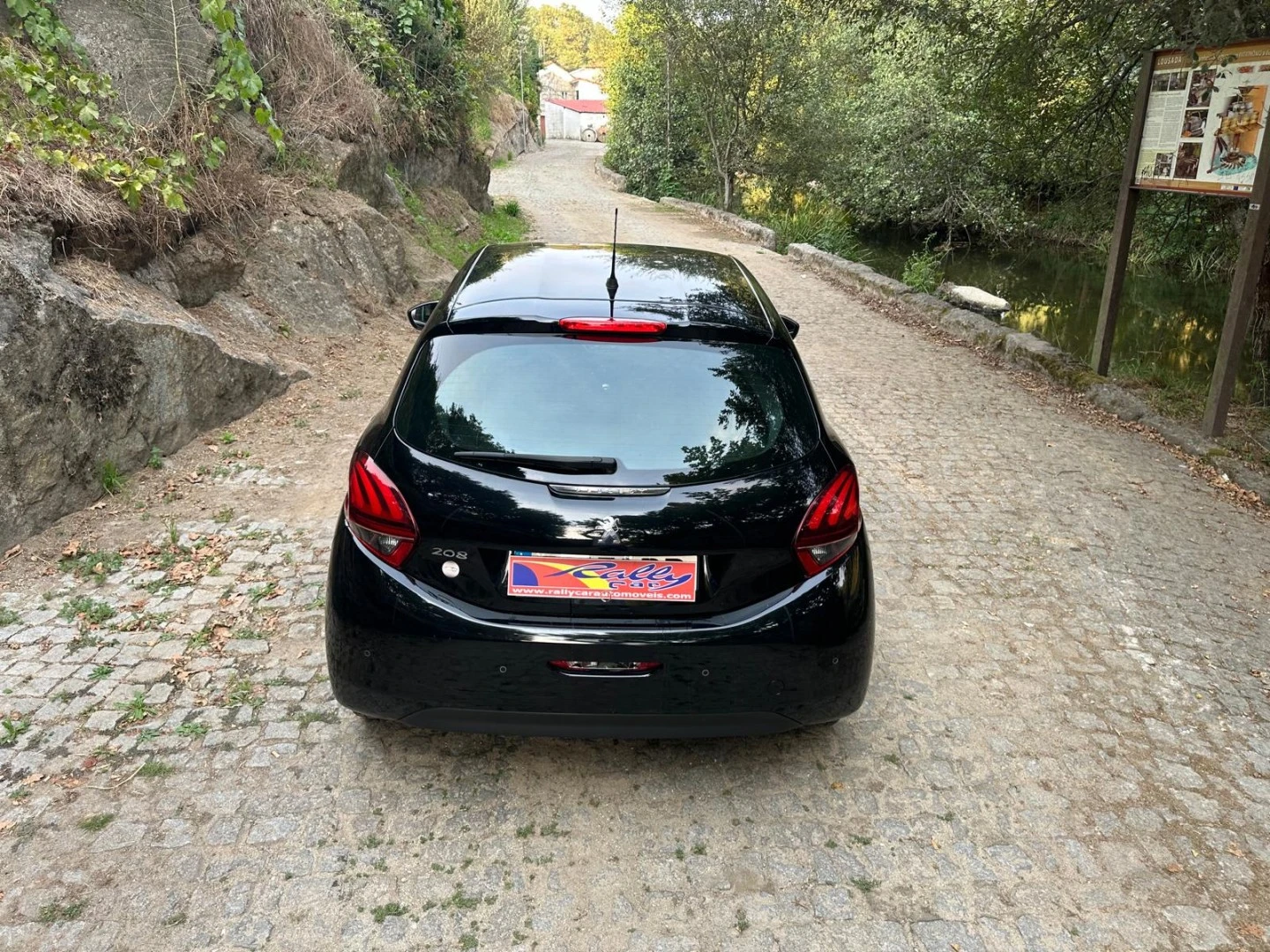Peugeot 208 E-HDi 92 Stop&amp;Start Active