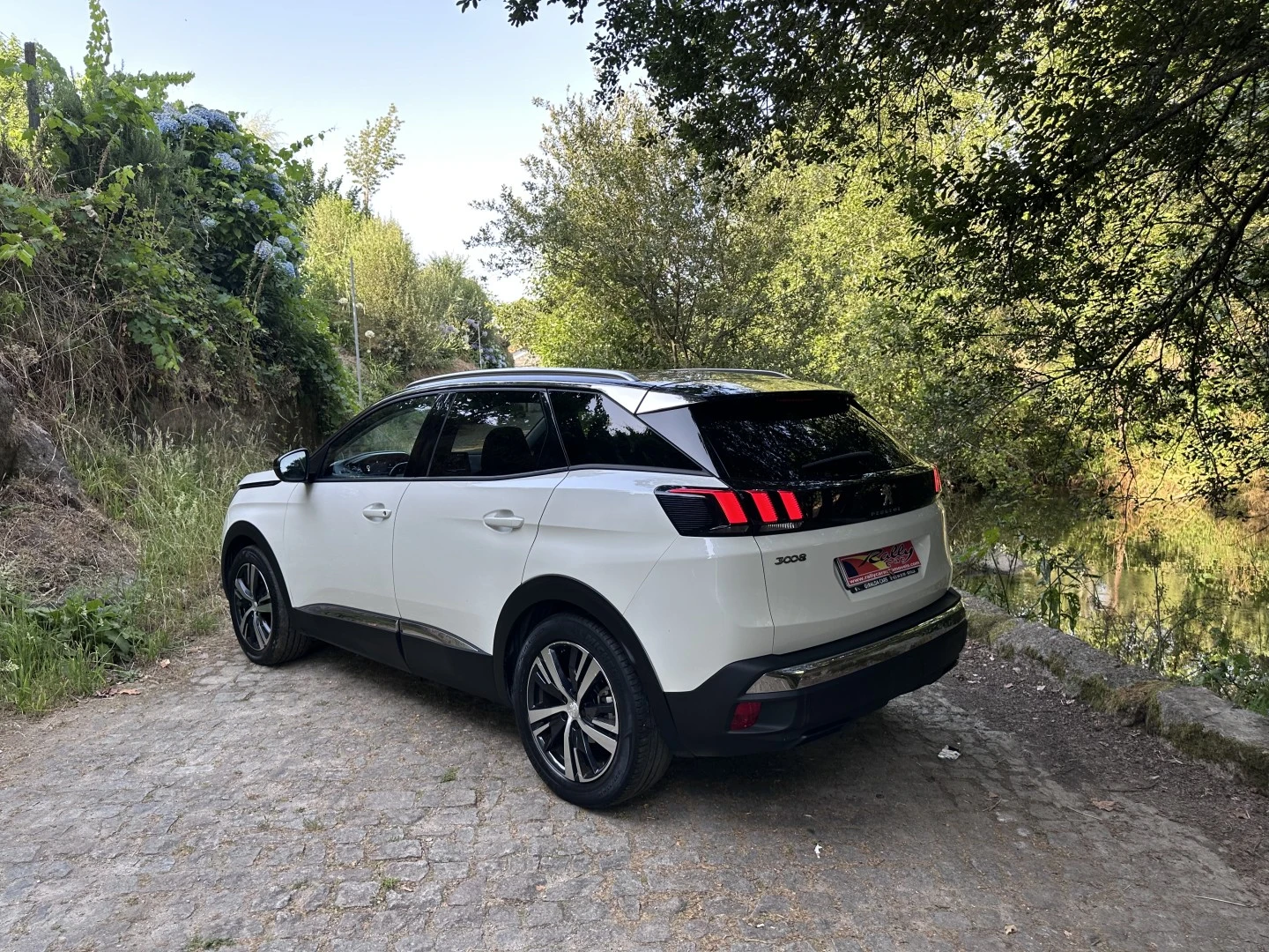 Peugeot 3008 1.2 PureTech Allure EAT8
