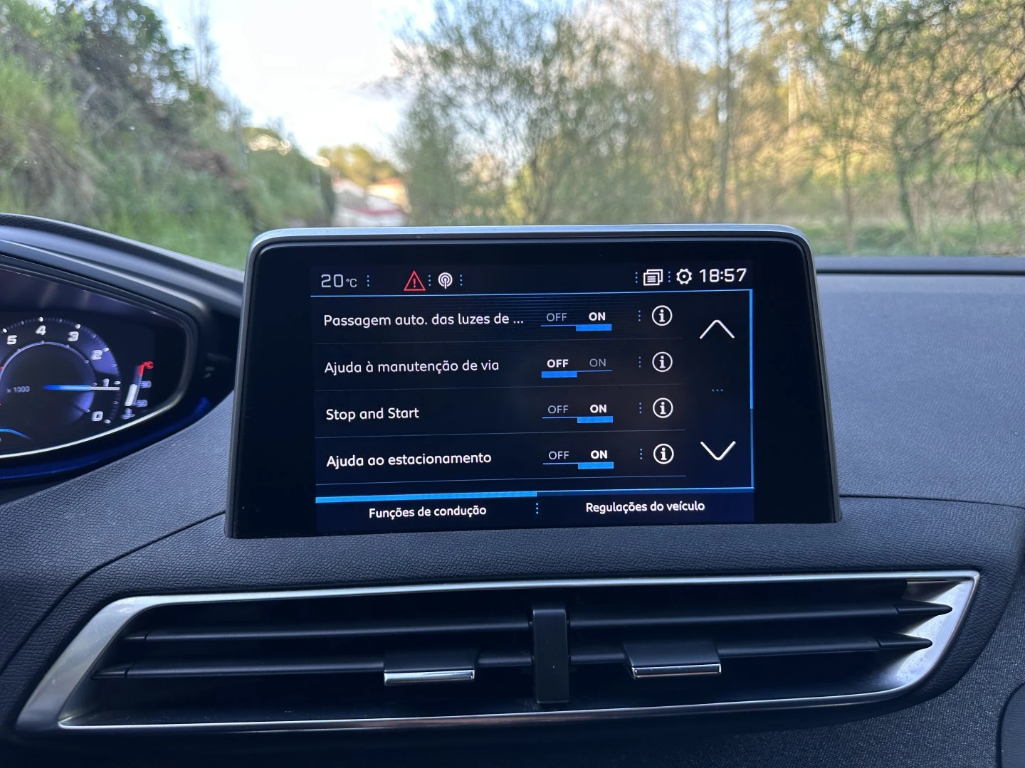 Peugeot 3008 1.2 PureTech Allure EAT8