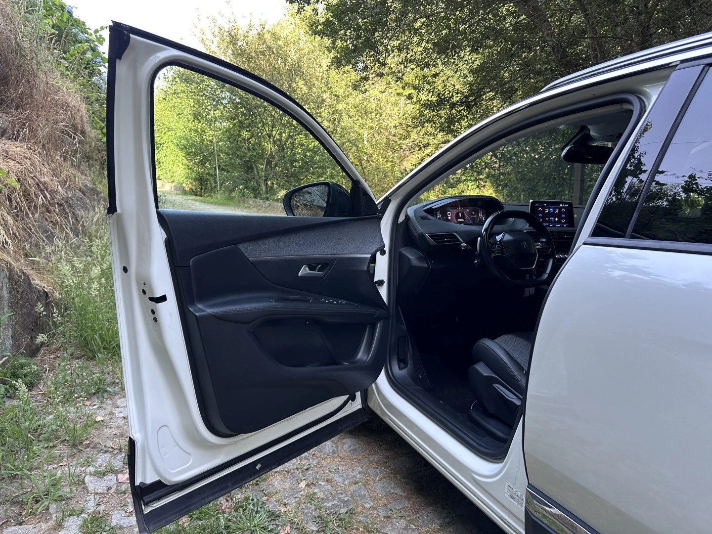 Peugeot 3008 1.2 PureTech Allure EAT8