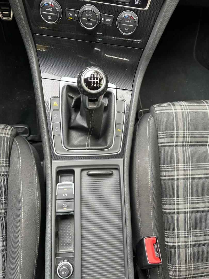 VW Golf GTD BlueMotion