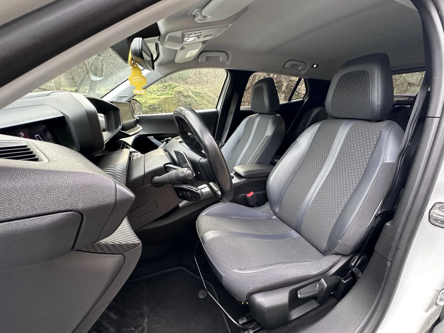 Peugeot 2008 1.5 BlueHDi Allure Pack EAT8