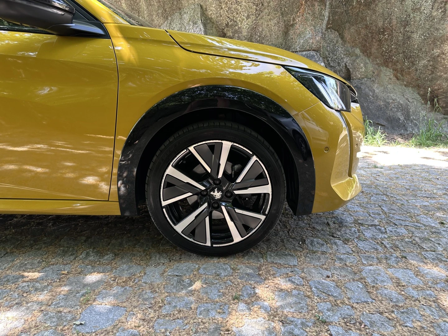 Peugeot 208 1.5 BlueHDi GT