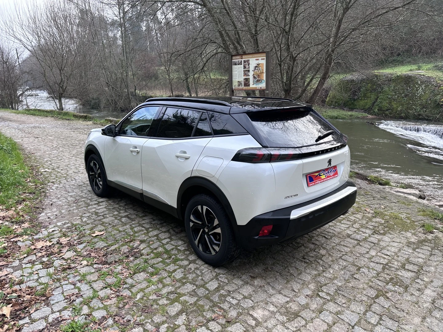 Peugeot 2008 1.5 BlueHDi Allure Pack EAT8