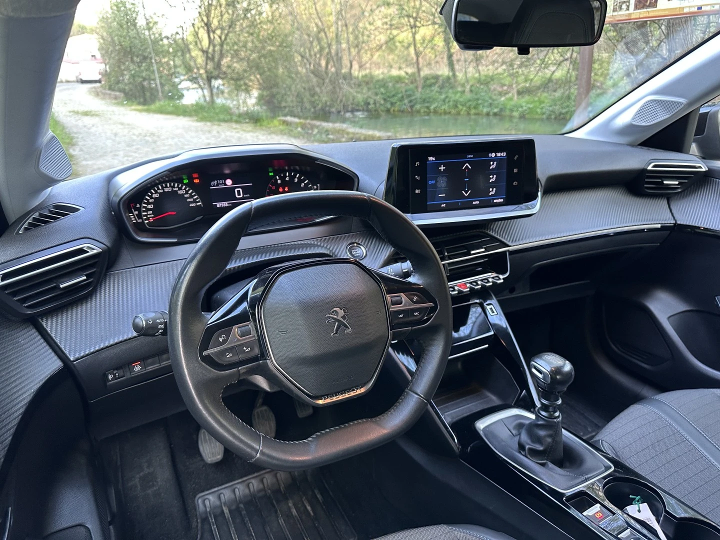 Peugeot 208 1.5 BlueHDi Allure