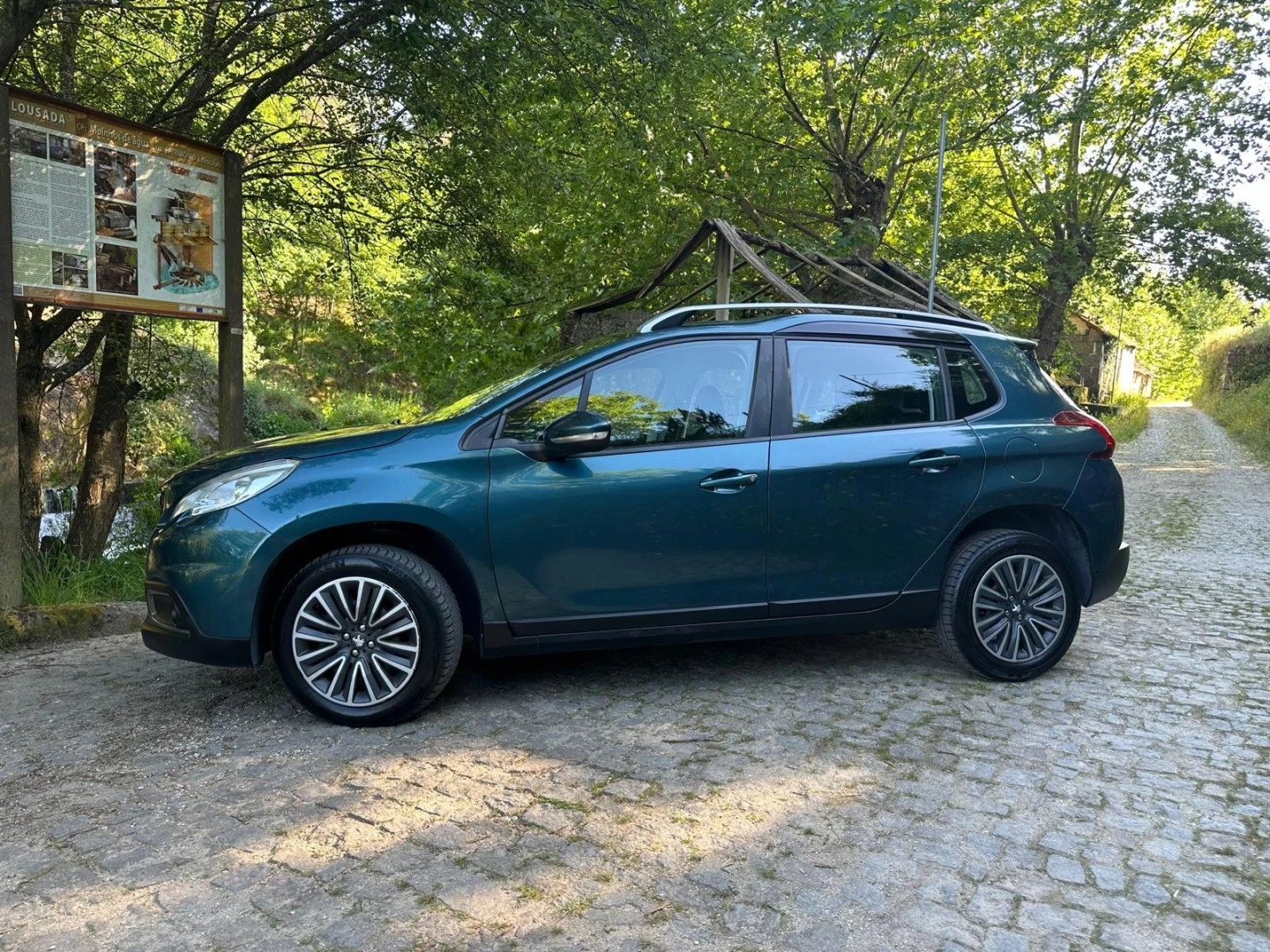 Peugeot 2008 1.6 e-HDi Active