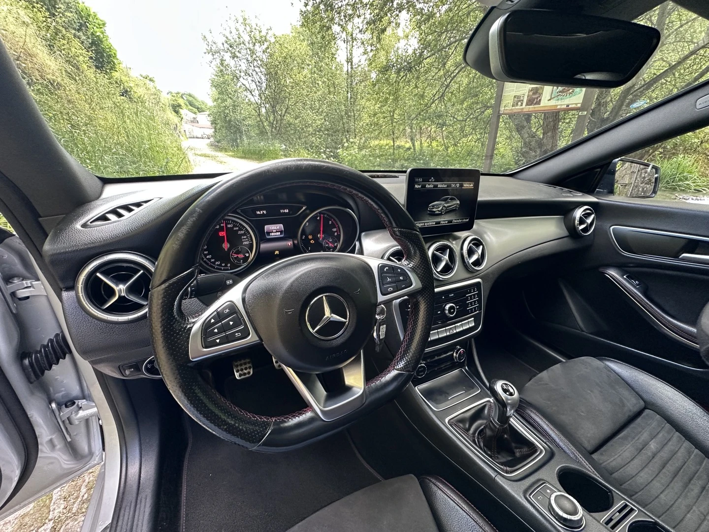 Mercedes-Benz CLA 200 d AMG Line