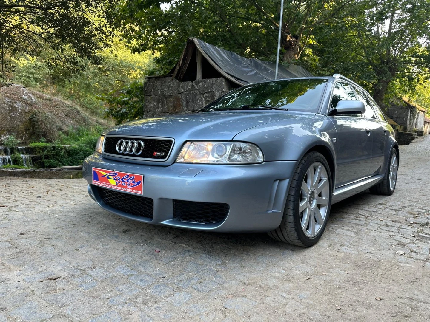 Audi RS4 Avant 2.7 V6 quattro