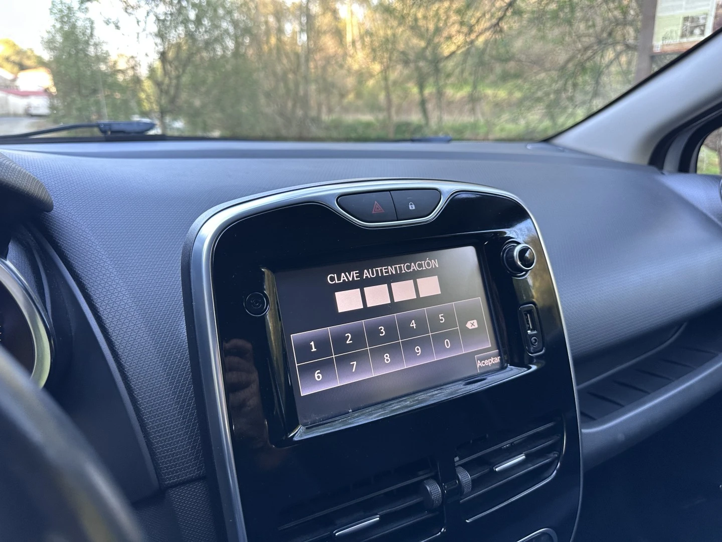 Renault Clio (Energy) TCe 75 Start &amp; Stop LIMITED