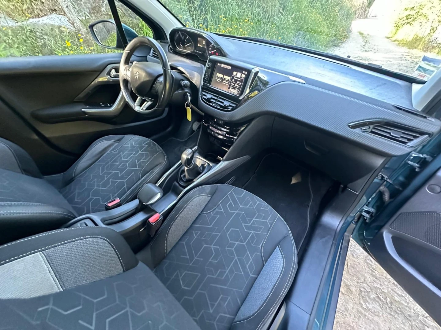 Peugeot 2008 1.6 e-HDi Active