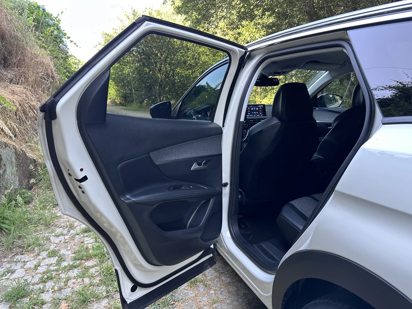 Peugeot 3008 1.2 PureTech Allure EAT8