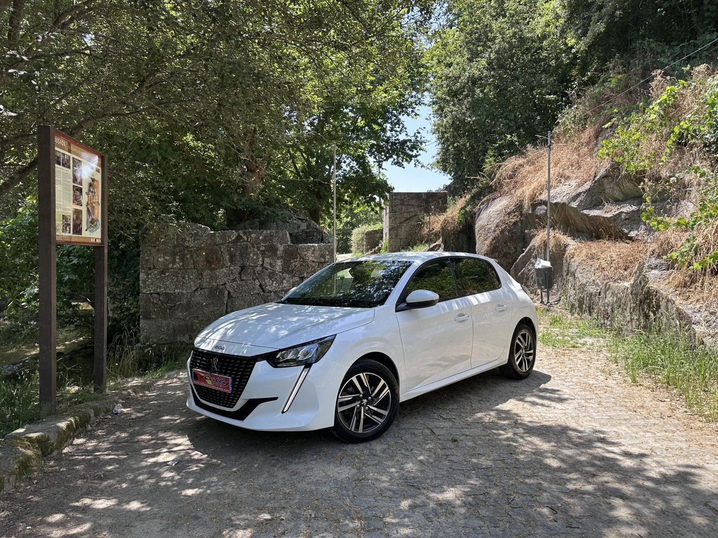 Peugeot 208 1.5 BlueHDi Allure Pack