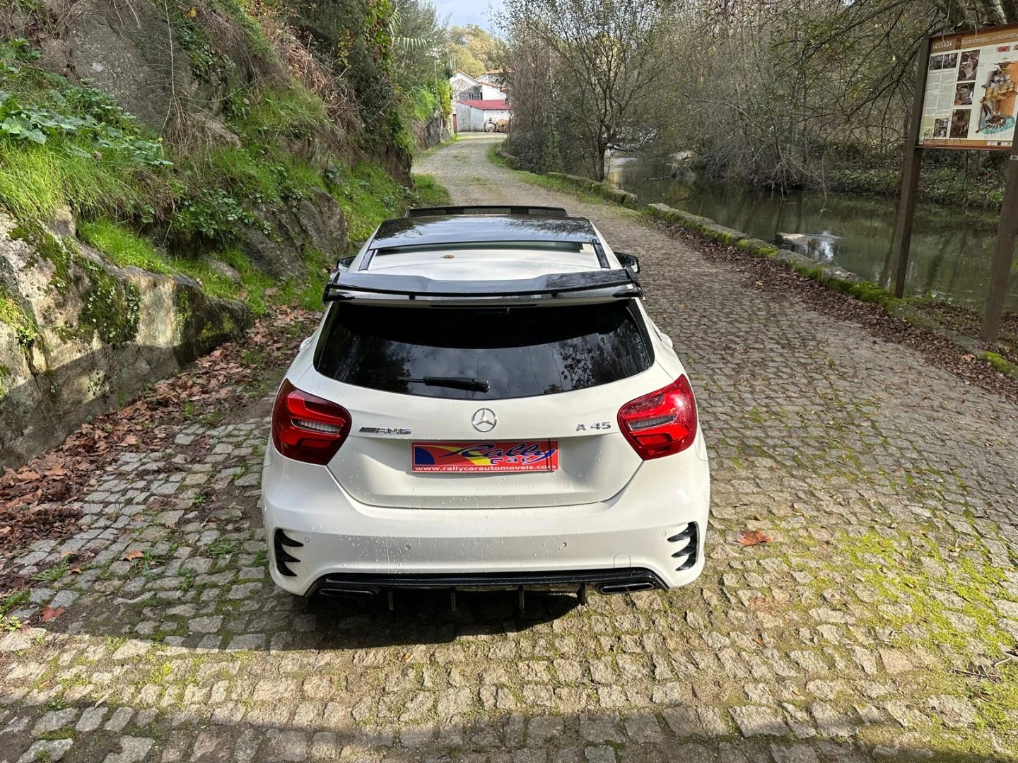 Mercedes-Benz A 45 AMG 4Matic Speedshift 7G-DCT