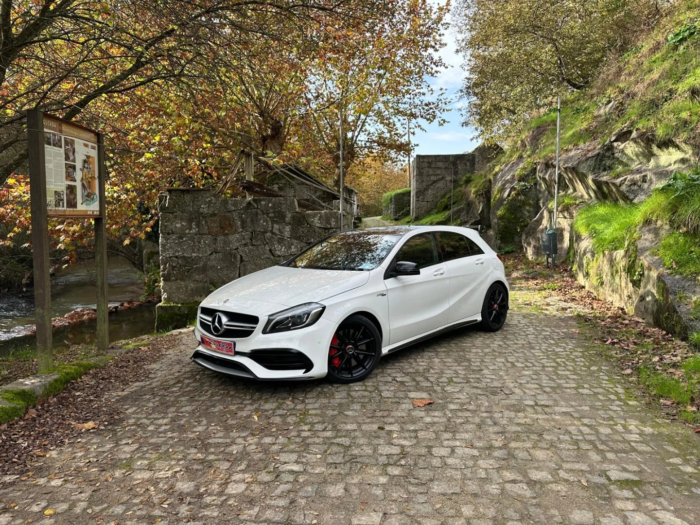 Mercedes-Benz A 45 AMG 4Matic Speedshift 7G-DCT