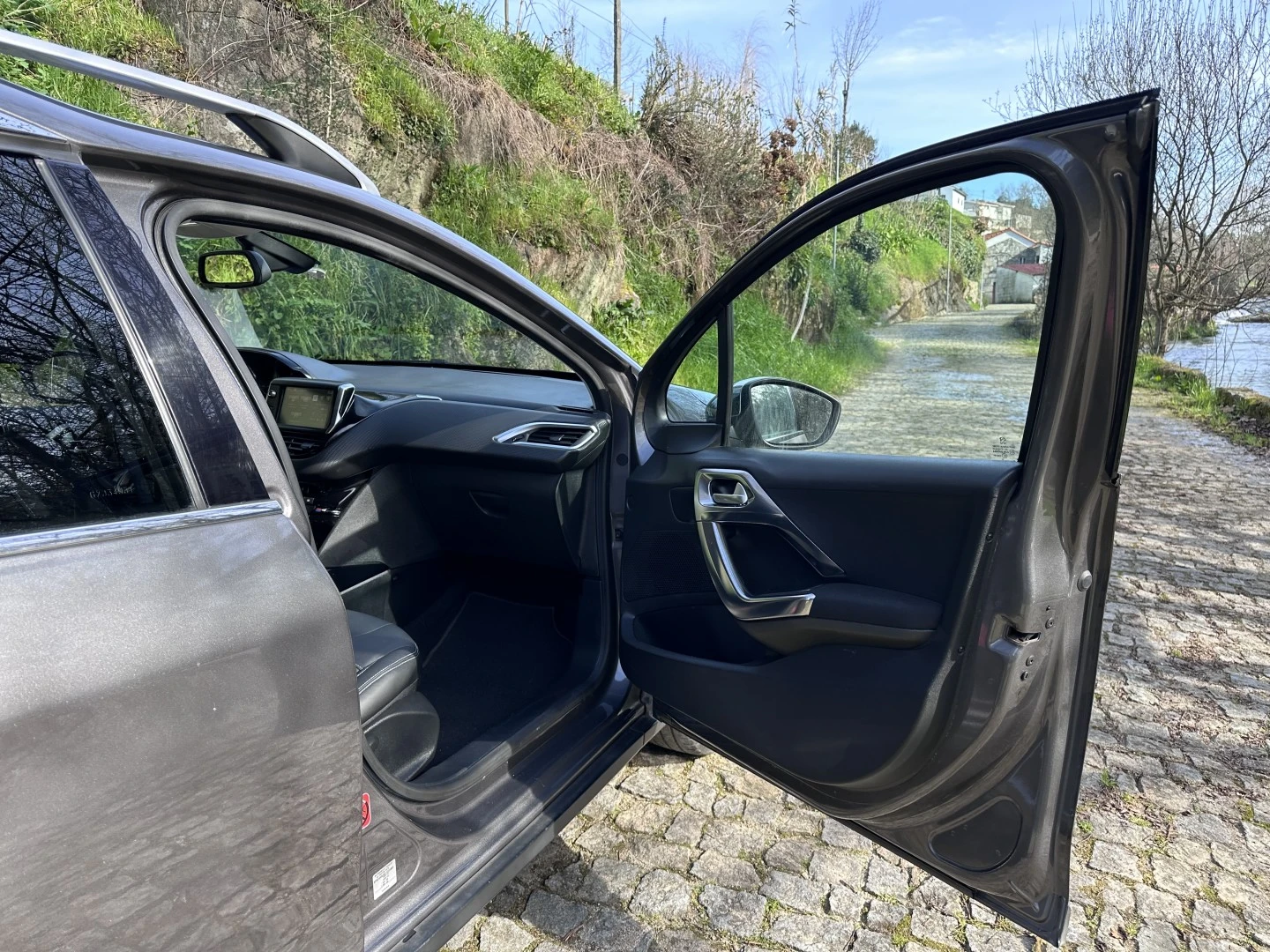 Peugeot 2008 PureTech 100 Allure