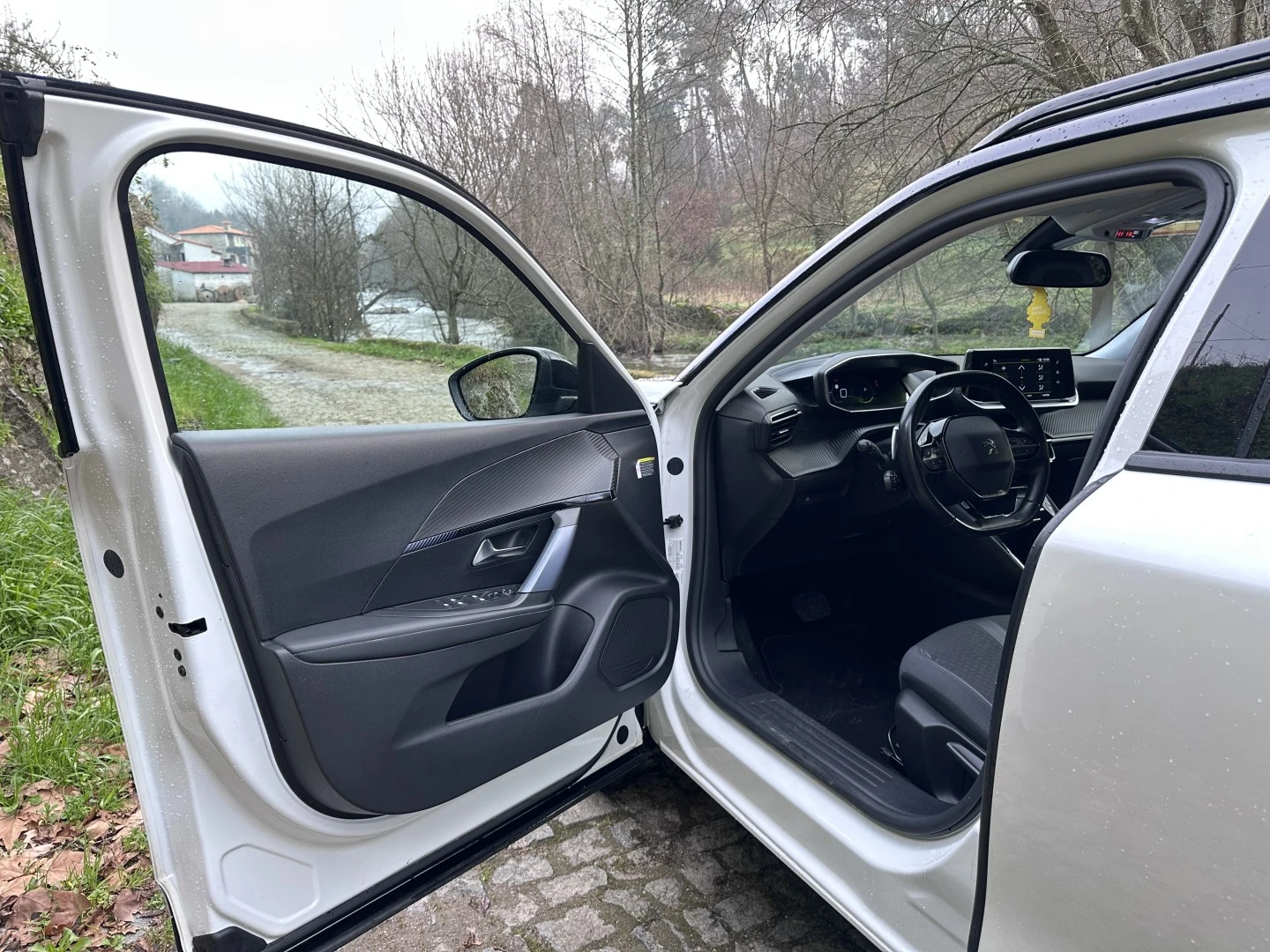 Peugeot 2008 1.5 BlueHDi Allure Pack EAT8