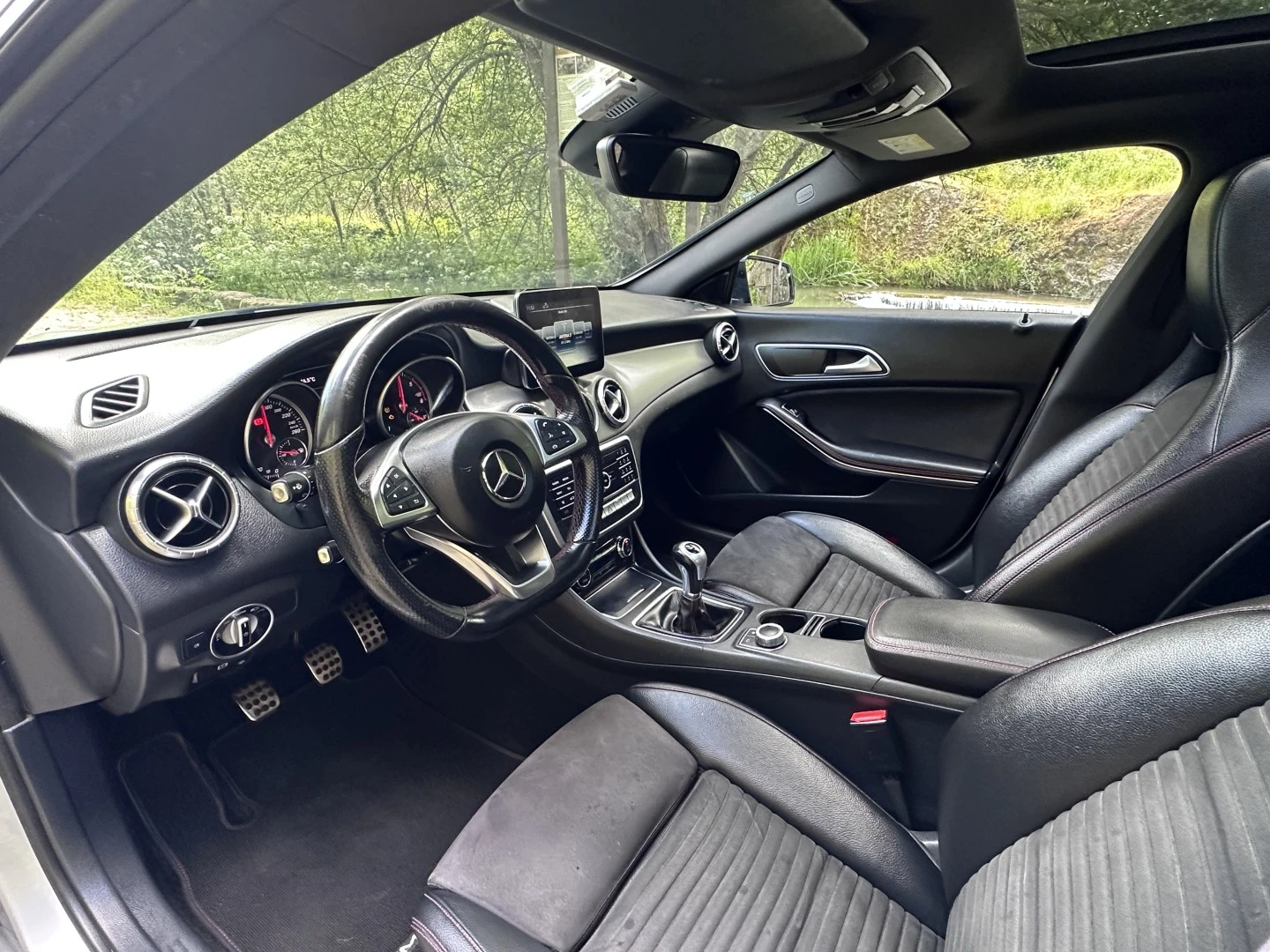Mercedes-Benz CLA 200 d AMG Line