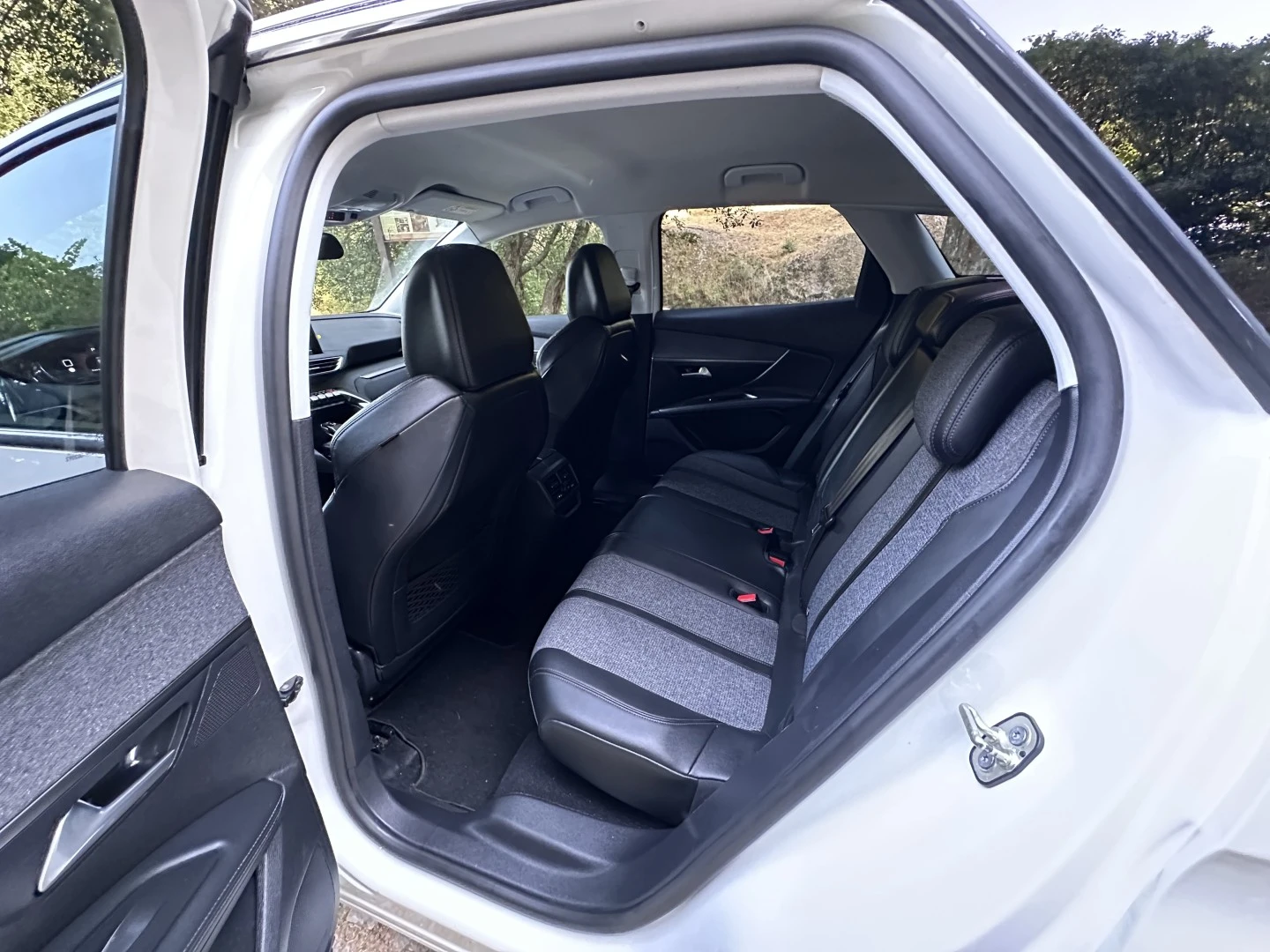 Peugeot 3008 1.2 PureTech Allure EAT8