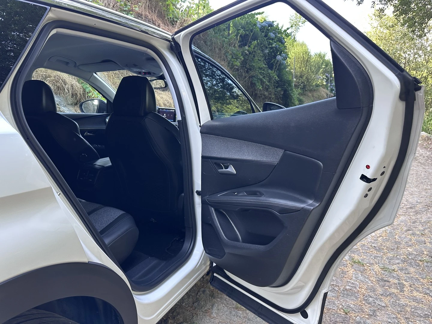 Peugeot 3008 1.2 PureTech Allure EAT8