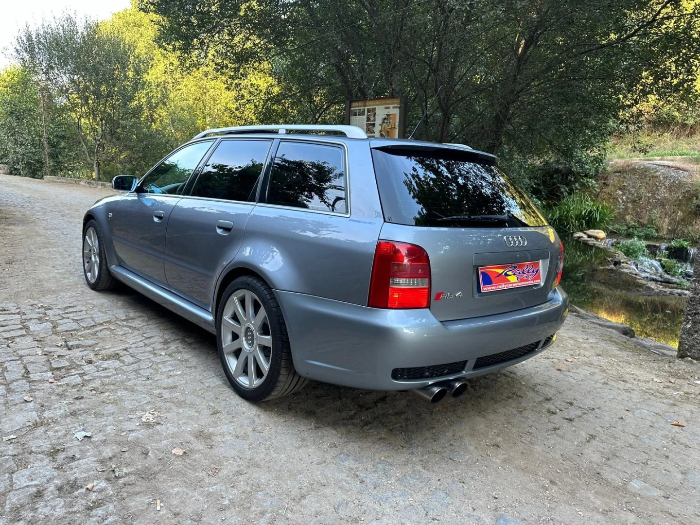 Audi RS4 Avant 2.7 V6 quattro