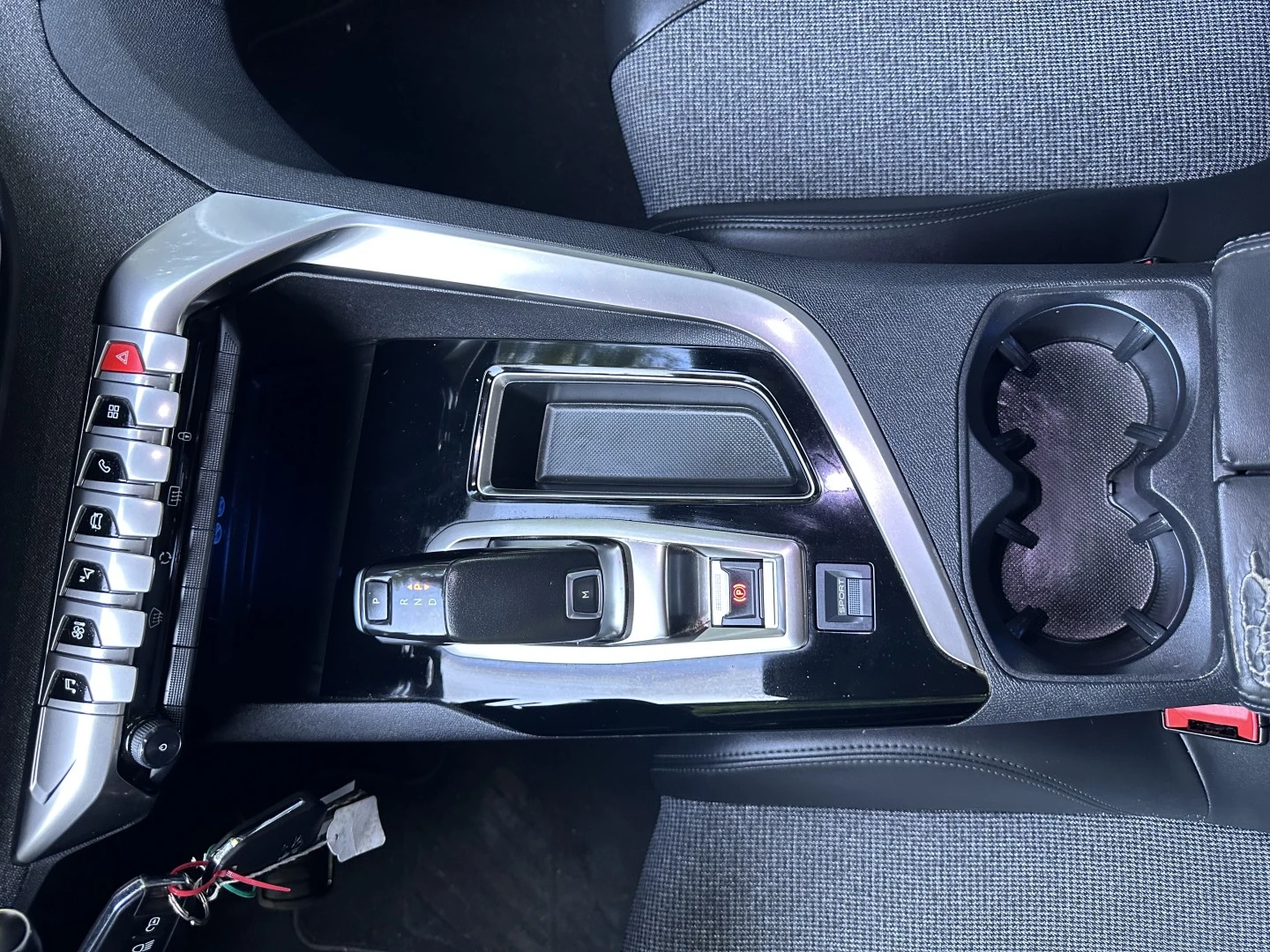 Peugeot 3008 1.2 PureTech Allure EAT8