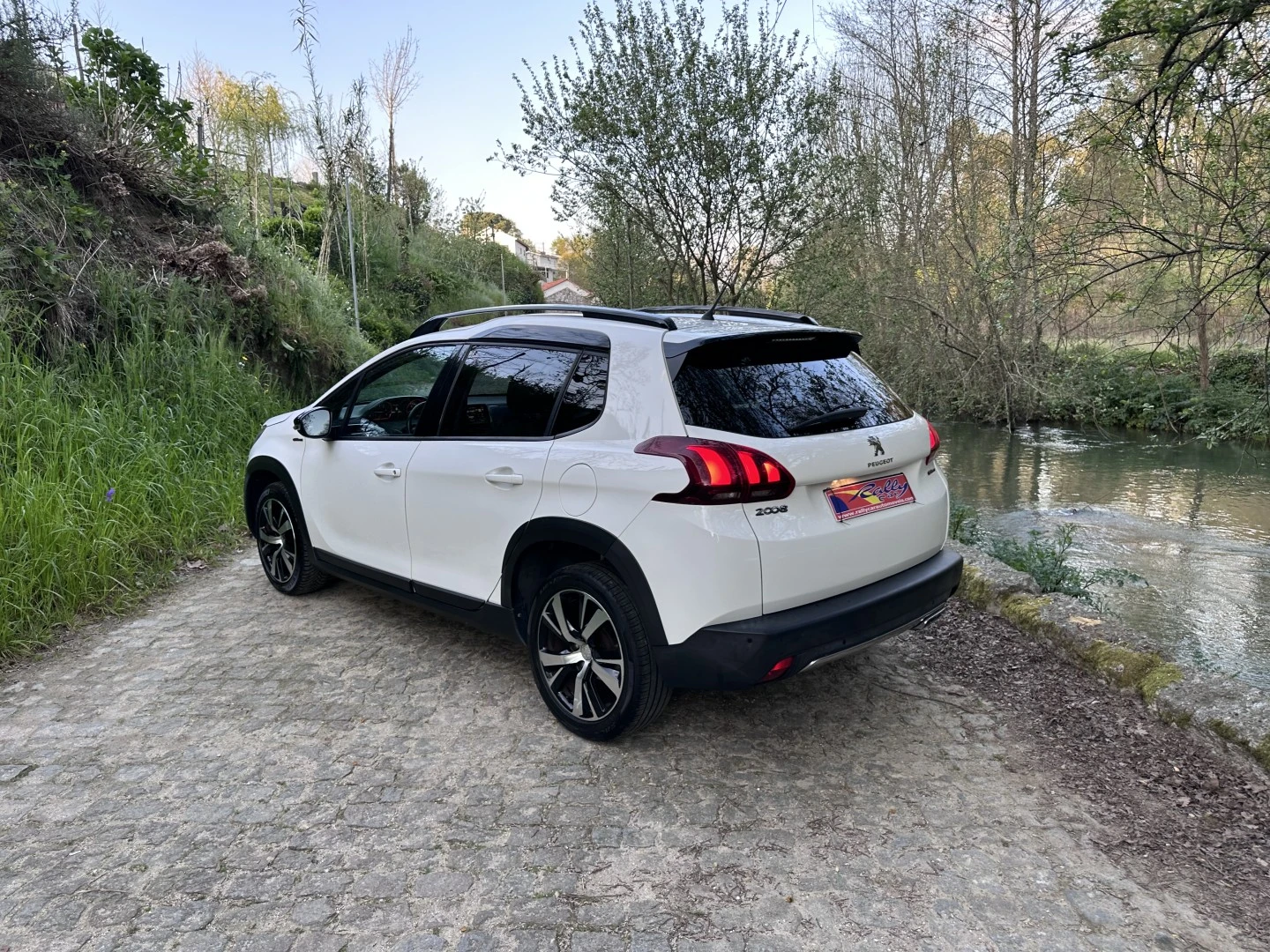 Peugeot 2008 1.6 BlueHDi GT Line