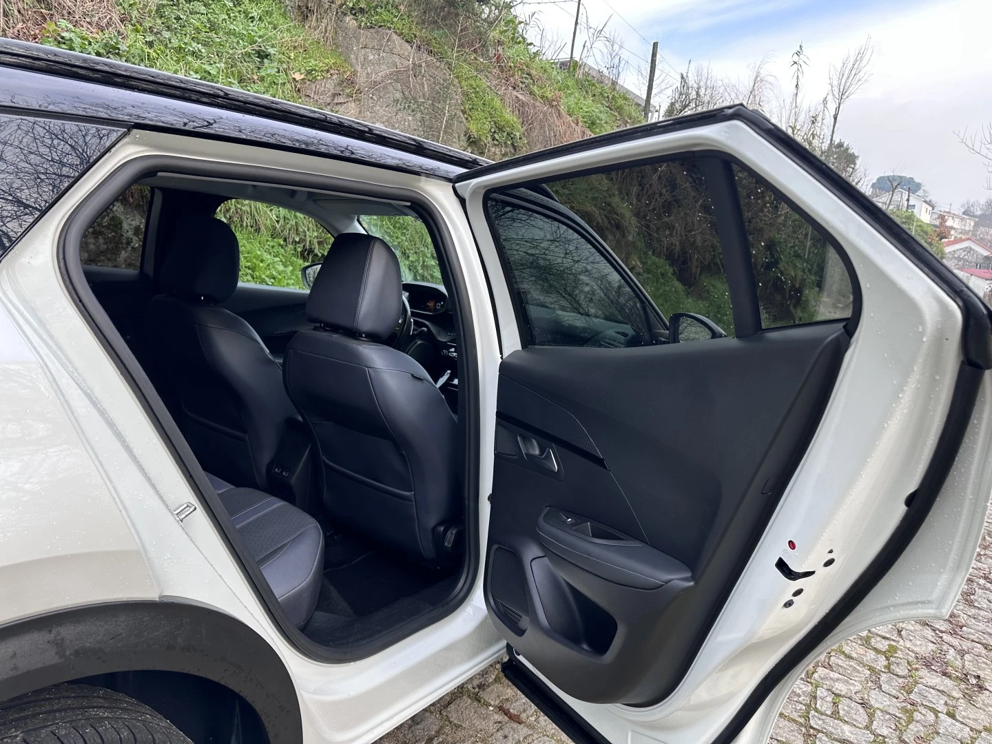 Peugeot 2008 1.5 BlueHDi Allure Pack EAT8